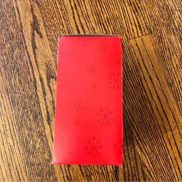 2024 Barbie Hallmark Ornament African American / Black / Ebony Skin Tone NIB - Picture 5 of 7